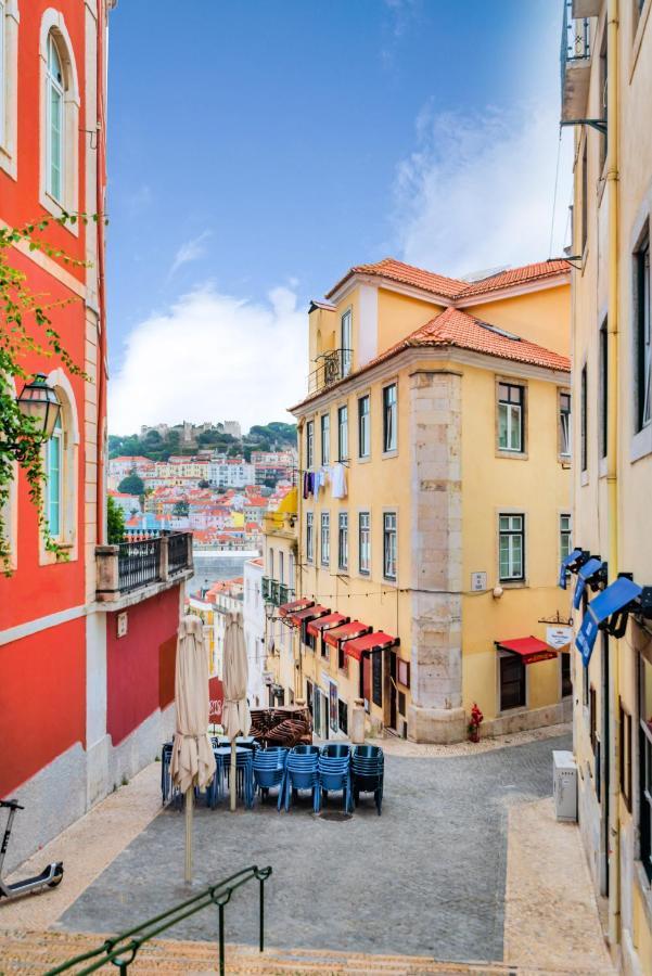 Апартаменты 2Br At Chiado Historical Heart Of Лиссабон Экстерьер фото