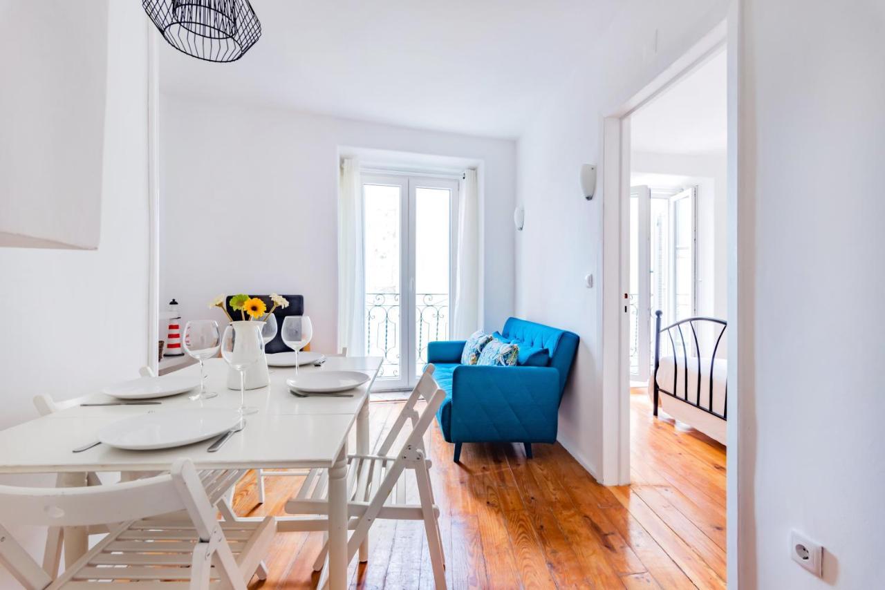 Апартаменты 2Br At Chiado Historical Heart Of Лиссабон Экстерьер фото