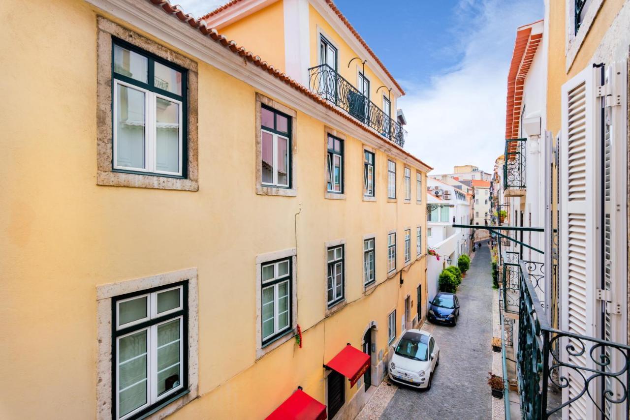 Апартаменты 2Br At Chiado Historical Heart Of Лиссабон Экстерьер фото